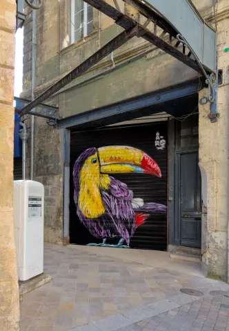 Graf : réalisé par A-MO rue de la Vieille Tour à Bordeaux en avril 2021Photo : Stéphane - 05/2021