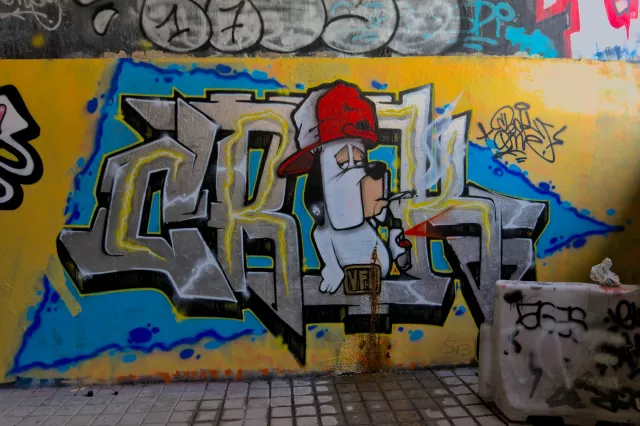 Graf : réalisé par CROK à l'ancienne gare Ravezies à Bordeaux en décembre 2020Photo : Stéphane - 02/2021