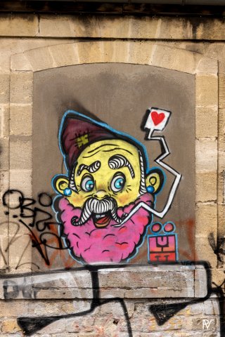 Graf : réalisé par Lüle rue de Lentillac à Bordeaux en décembre 2016Photo : by Philippe