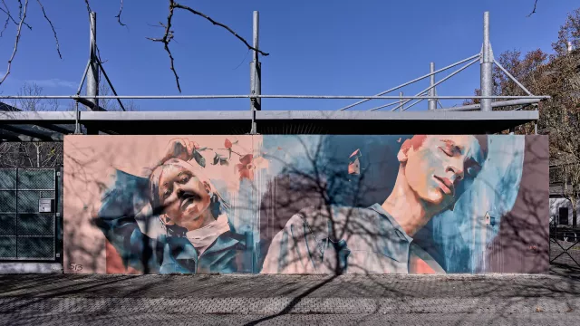 Graf : réalisation de Mika Husser au M.U.R. de Bordeaux en novembre 2021Photo : Stéphane - 11/2021