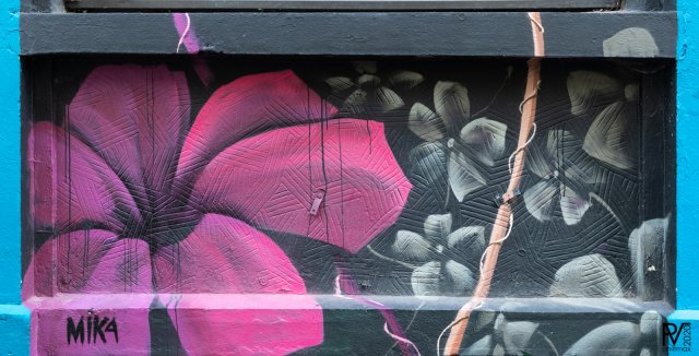 Graff : par MIKA réalisé en 2019 rue Paul Bert, Bordeaux
Photo : Philippe, 10/2020