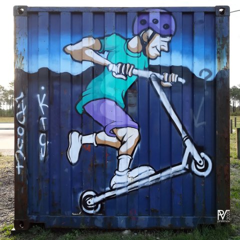 Graf : réalisé par Möka au skate park de Cousteyre à Lacanau en septembre 2018Photo : Philippe - 2018